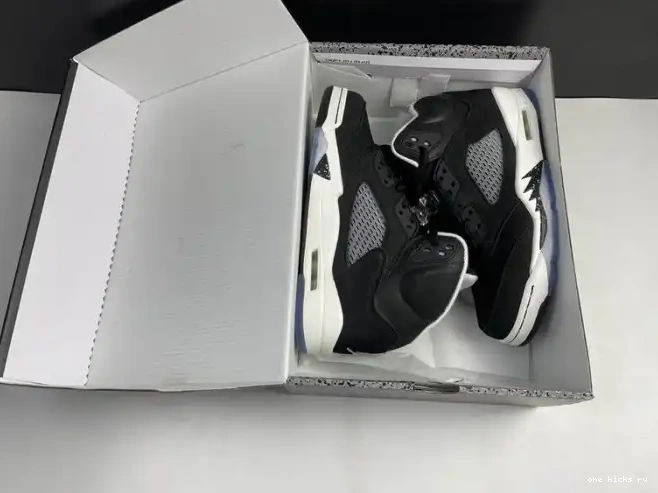 Rep Onekick JORDAN AIR OREO 5 CT4838-011 0405